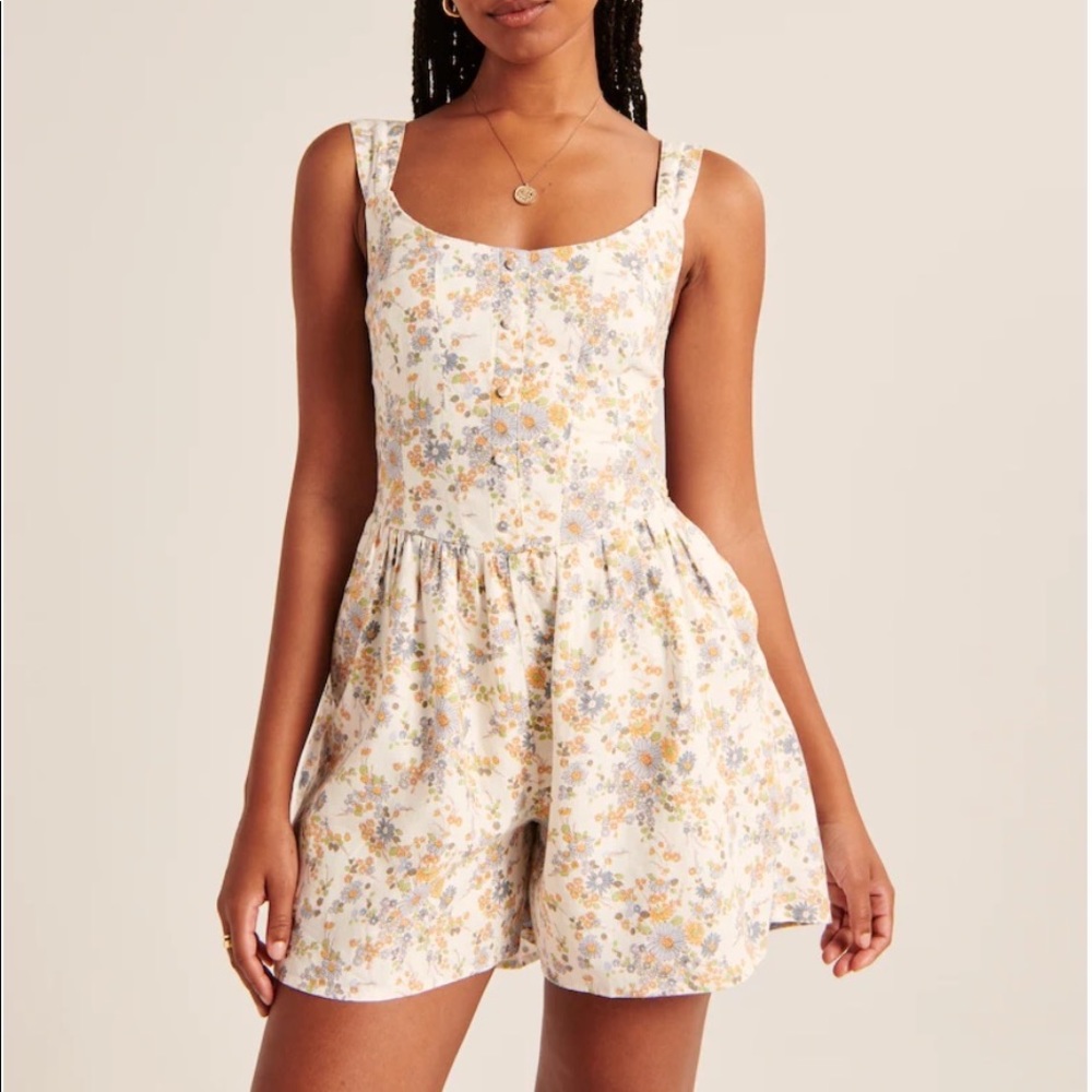 NWT Abercrombie Flirty Corset Romper